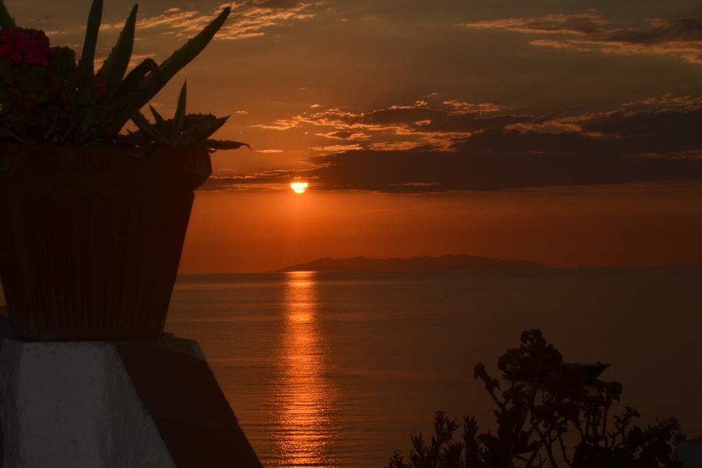 Hotel Scoglio Bianco Portoferraio Dış mekan fotoğraf